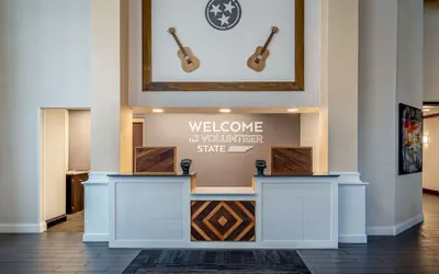 Photo 5 - Hampton Inn & Suites Nashville-Vanderbilt-Elliston Place