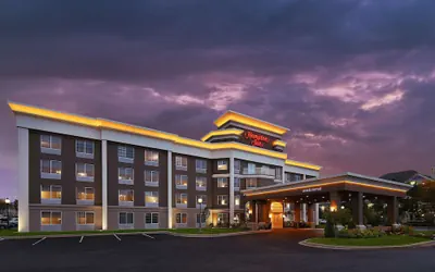 Photo 2 - Hampton Inn Holland
