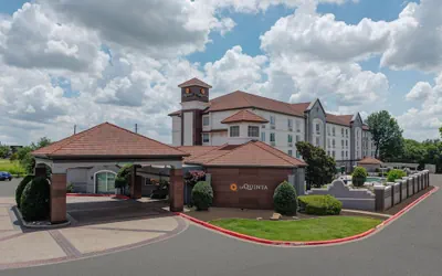 La Quinta Inn & Suites by Wyndham Sherman