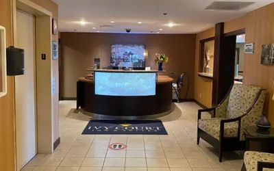 Photo 5 - Ivy Court Inn & Suites