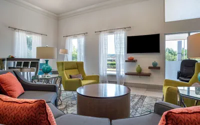 Photo 5 - Best Western Carlton Suites