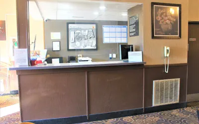 Photo 4 - Super 8 by Wyndham Burlington