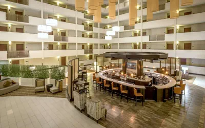 Photo 4 - Doubletree by Hilton Hotel Montgomery Downtown