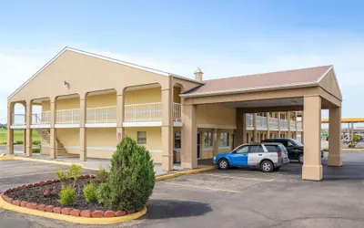Red Lion Inn & Suites Junction City