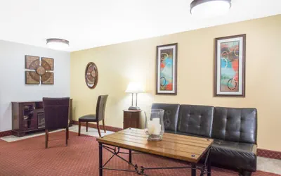 Photo 3 - Super 8 by Wyndham Elko