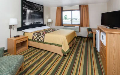 Photo 5 - Super 8 by Wyndham Ottawa Starved Rock