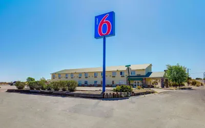 Photo 2 - Motel 6 Truth Or Consequences, NM