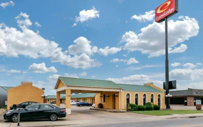Photo 2 - Econo Lodge Jonesboro