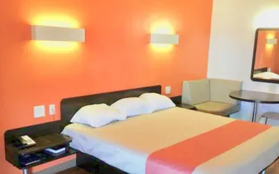 Photo 4 - Americas Best Value Inn Globe AZ
