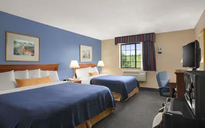 Photo 3 - Days Inn by Wyndham Keene NH
