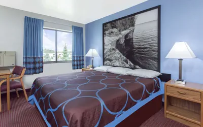 Photo 5 - Super 8 by Wyndham Wisconsin Dells