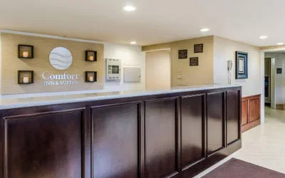 Photo 3 - Comfort Inn & Suites West Springfield