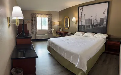 Photo 4 - Knights inn Hartford