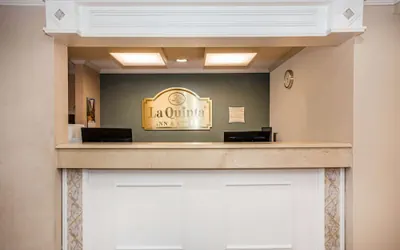 Photo 4 - La Quinta Inn & Suites by Wyndham Melbourne Viera
