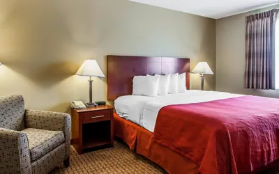 Photo 5 - Quality Inn & Suites Davenport near I-80