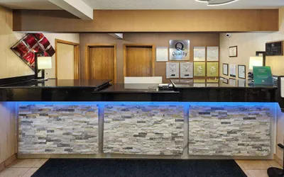 Photo 4 - Quality Inn & Suites Davenport near I-80