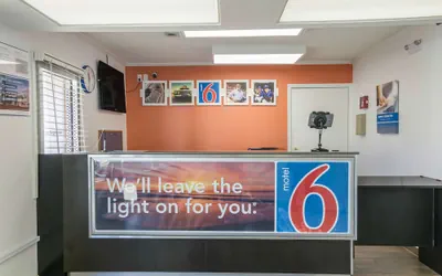 Photo 3 - Motel 6 Dothan, AL