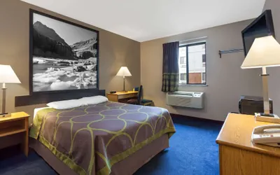Photo 5 - Super 8 by Wyndham Helena