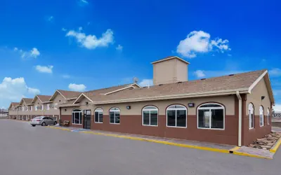 Photo 2 - Econo Lodge Scottsbluff