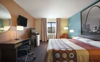 Photo 3 - Super 8 by Wyndham Collinsville St. Louis