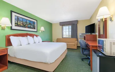Photo 4 - Days Inn by Wyndham Great Bend