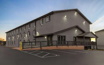 Photo 2 - Super 8 by Wyndham Columbus/Edinburgh