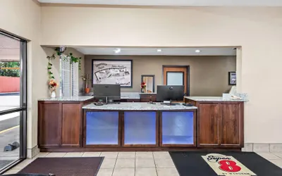 Photo 3 - Super 8 by Wyndham Terre Haute