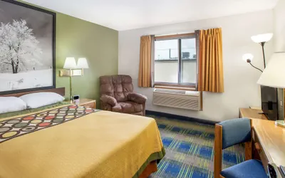 Photo 4 - Super 8 by Wyndham Columbus