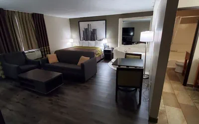 Photo 4 - Super 8 by Wyndham Sterling Heights/Detroit Area