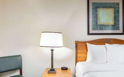 Photo 4 - La Quinta Inn & Suites by Wyndham El Paso East