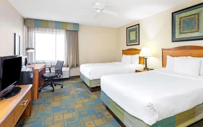 Photo 5 - La Quinta Inn & Suites by Wyndham El Paso East