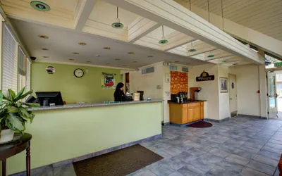Photo 2 - Good Nite Inn - Redwood City