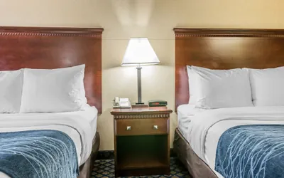 Photo 5 - Quality Inn Grand Blanc - Flint South
