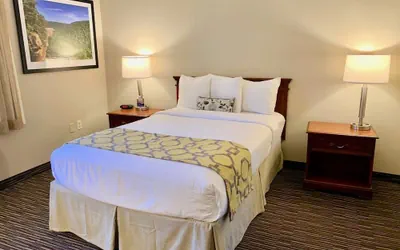 Photo 5 - Baymont by Wyndham Texarkana