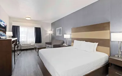 Photo 2 - Best Western Plus Twin Falls Hotel