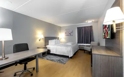 Photo 2 - Red Roof Inn PLUS+ Boston - Mansfield/ Foxboro