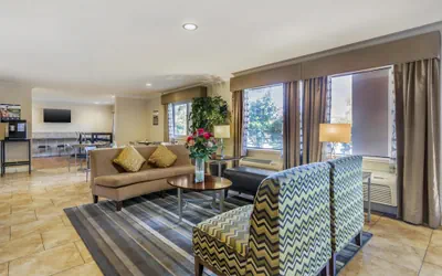 Photo 3 - Best Western Plus Pleasanton Inn