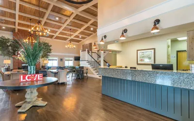 Photo 4 - Best Western Plus University Park Inn & Suites