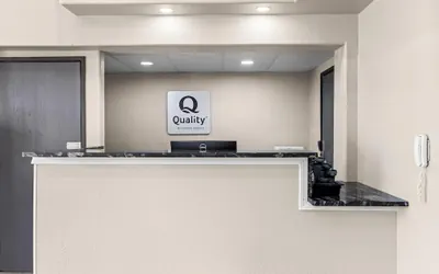 Photo 3 - Quality Inn Oskaloosa