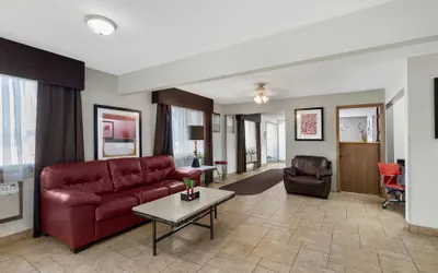 Photo 5 - Quality Inn & Suites Ottumwa North