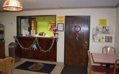 Photo 4 - Super 8 by Wyndham Saginaw