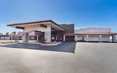 Photo 2 - Quality Inn & Suites Lake Havasu City