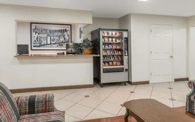 Photo 3 - Super 8 by Wyndham Danville