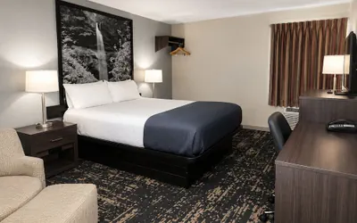 Photo 3 - Americas Best Value Inn Knoxville Downtown North