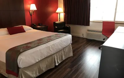 Photo 4 - Ramada by Wyndham Torrance