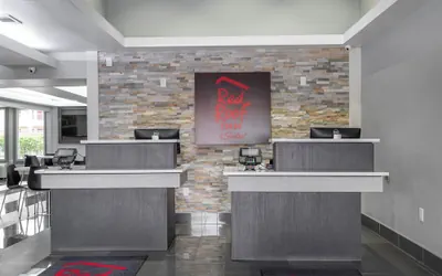 Photo 3 - Red Roof Inn & Suites Calhoun