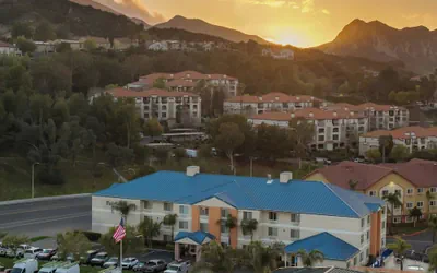 Photo 2 - Fairfield Inn Santa Clarita Valencia