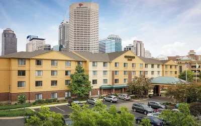 Photo 2 - Courtyard by Marriott Indianapolis at the Capitol
