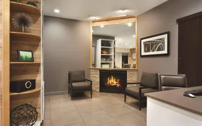 Photo 5 - Country Inn & Suites by Radisson, Bryant (Little Rock), AR