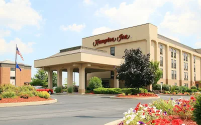Photo 2 - Hampton Inn Ft. Wayne-Southwest